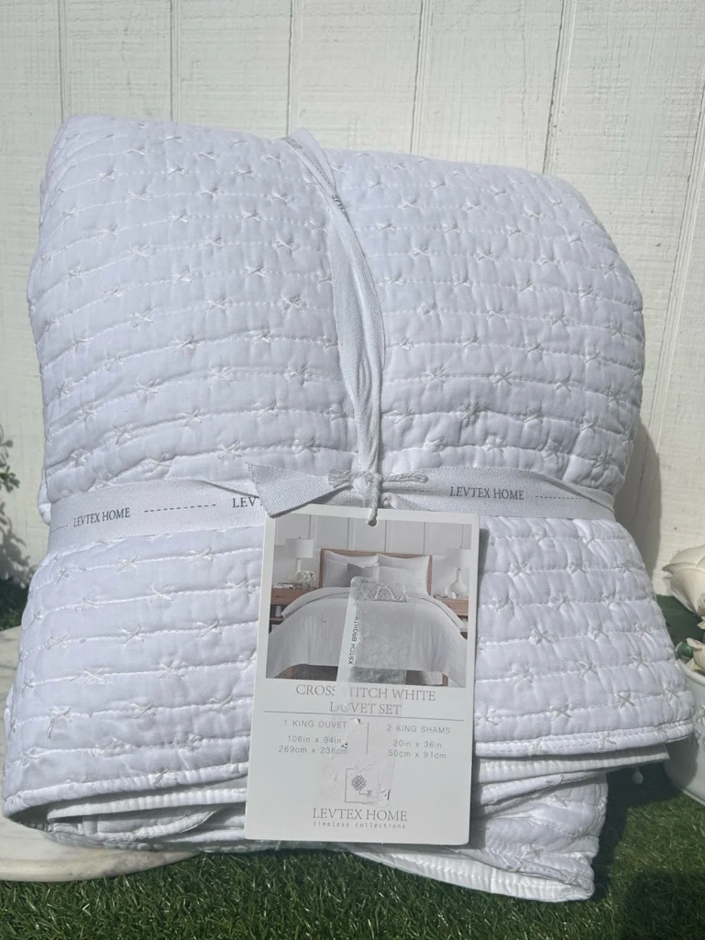 Levtex White Cross-Stitch Quilted Duvet Set white/new